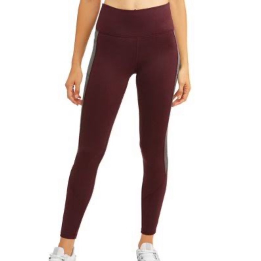 NWT Avia Women’s Leggings ✨